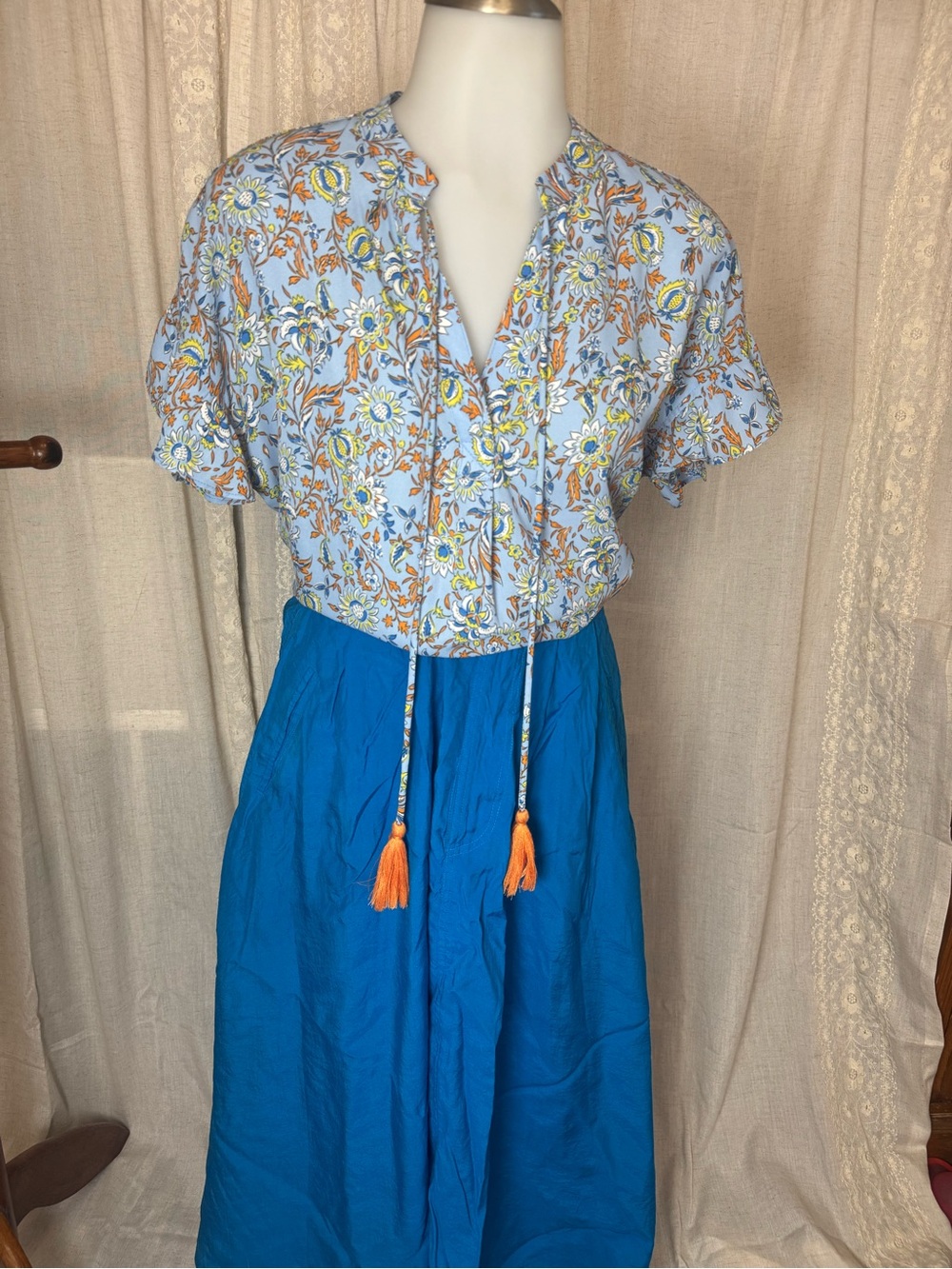 VOY cottagecore feminine paisley flutter sleeves contrast boho short sleeve top